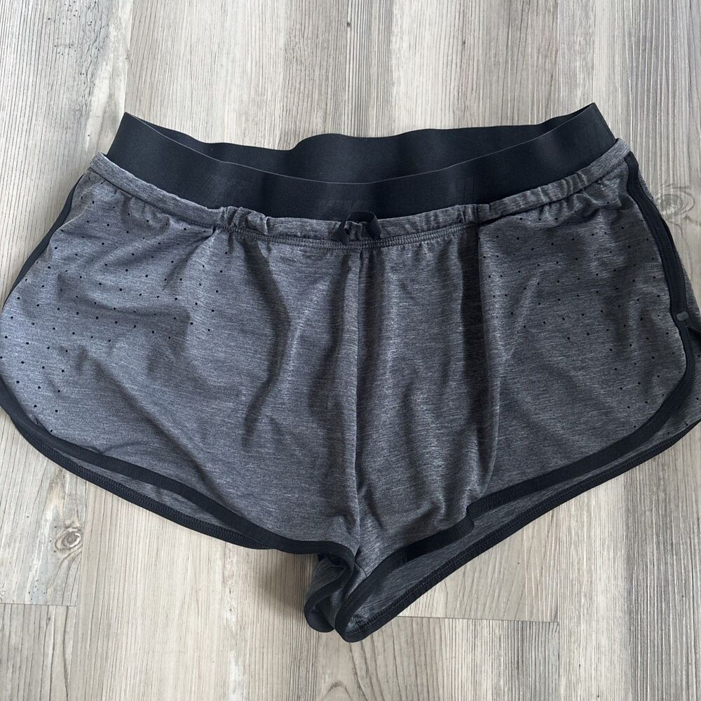 Nike Dri Fit Athletic Gray Running Yoga Gym Workout Shorts Women Size Medium